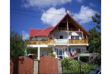 Румъния Privát Godeni, Екстериор